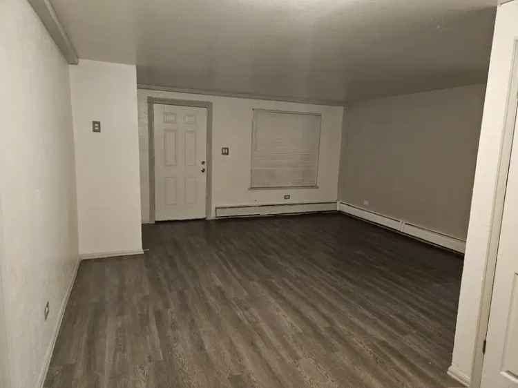 Rent Apartment Unit 3 Bedroom 1 Bath Newly Renovated