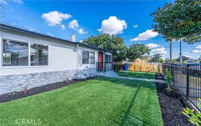 House For Sale in 1253, East 104th Street, Los Angeles, California