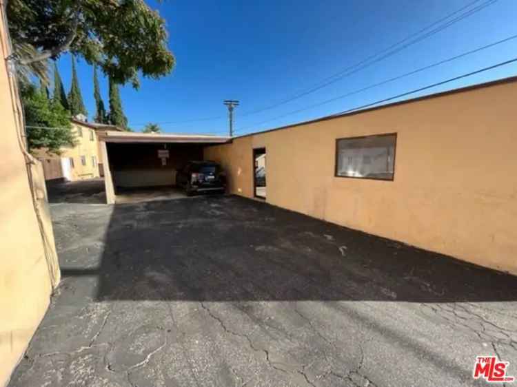 House For Sale in 6500, Shirley Avenue, Los Angeles, California