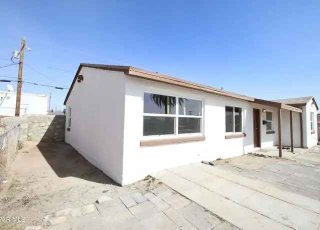 Buy house in El Paso with 4 bedrooms and modern upgrades