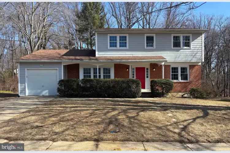 Buy modernized home in Hockessin with 4 bedrooms and landscaped backyard