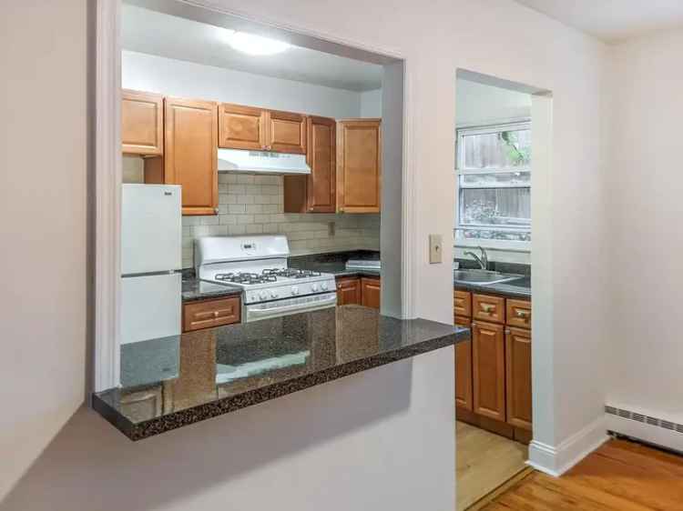 Rent Apartments at Tivoli Gardens in Parsippany NJ with Great Amenities