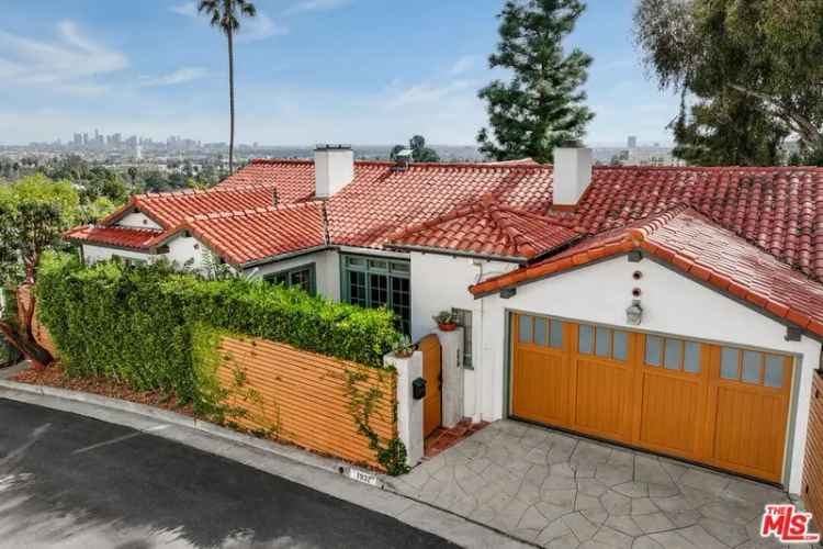 House For Sale in 7932, Hillside Avenue, Los Angeles, California