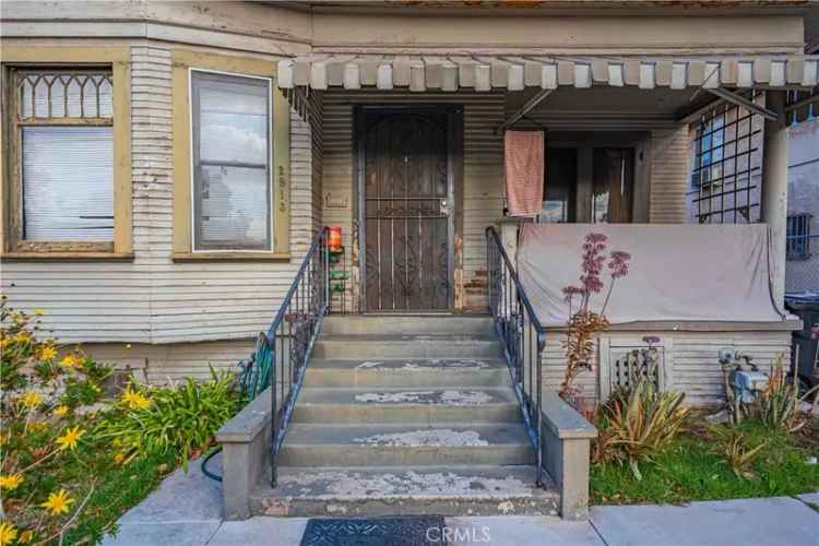 House For Sale in 2913, Baldwin Street, Los Angeles, California