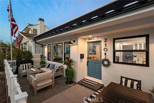 House For Sale in 210,210 1/2, Collins Avenue, Newport Beach, California