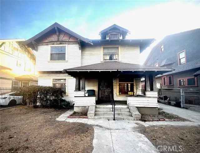 House For Sale in 1800, South Oxford Avenue, Los Angeles, California