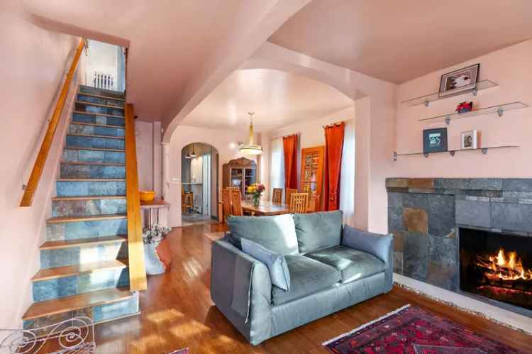 House For Sale in 2515, 17th Street Northeast, Washington, District of Columbia