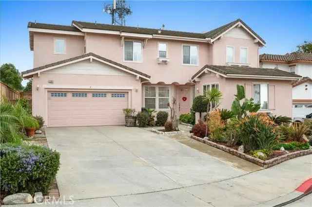 House For Sale in 2304, Promontory Drive, Signal Hill, California