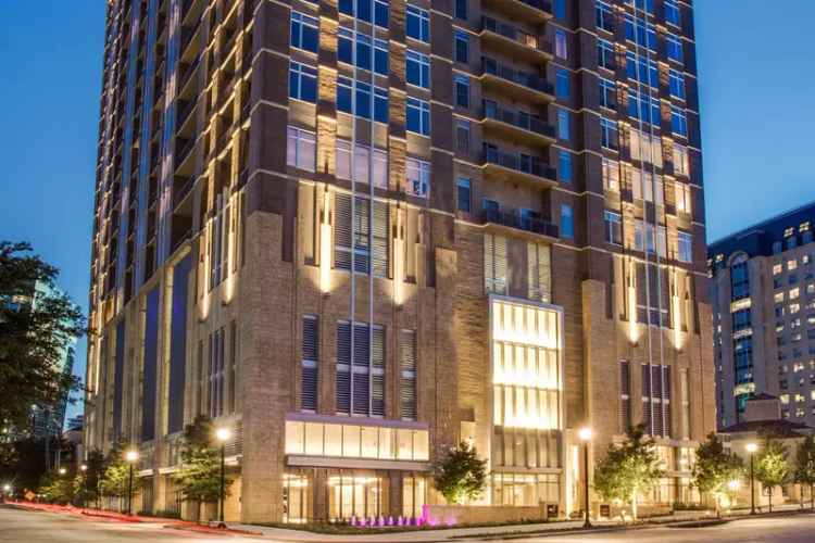 Luxury Apartments for Rent in Uptown Dallas with Concierge Service