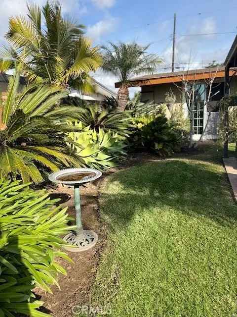 House For Sale in 2128, Sterling Avenue, Costa Mesa, California