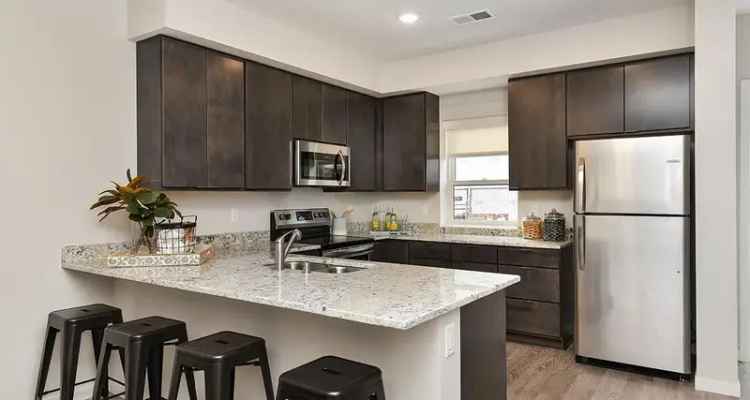 Rent Pet Friendly Studio and One Bedroom Apartments in Richfield