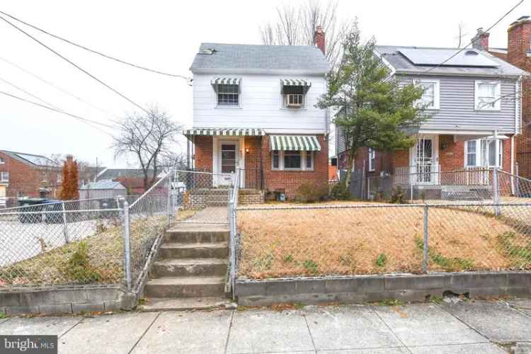 House For Sale in 6427, 6th Street Northwest, Washington, District of Columbia