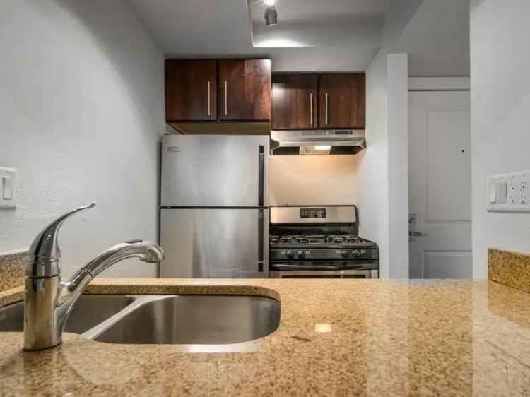 Rent Apartments in Milwaukee with Fitness Center and Pet Friendly Options