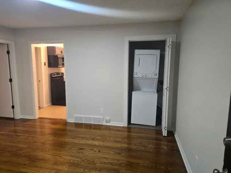 Rent Charming Apartment Unit with 2 Bedrooms in JoCo