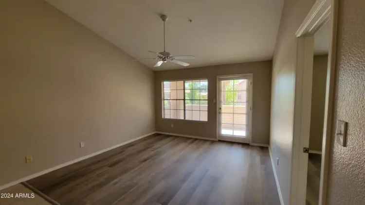 Rent Spacious 2 Bedroom Condo in Villa Antigua Near Old Town Scottsdale