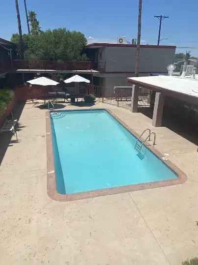 Rent Apartments in Gated Complex with Pool and Parking