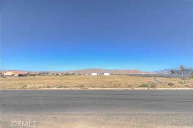 Land For Sale in Apple Valley, California