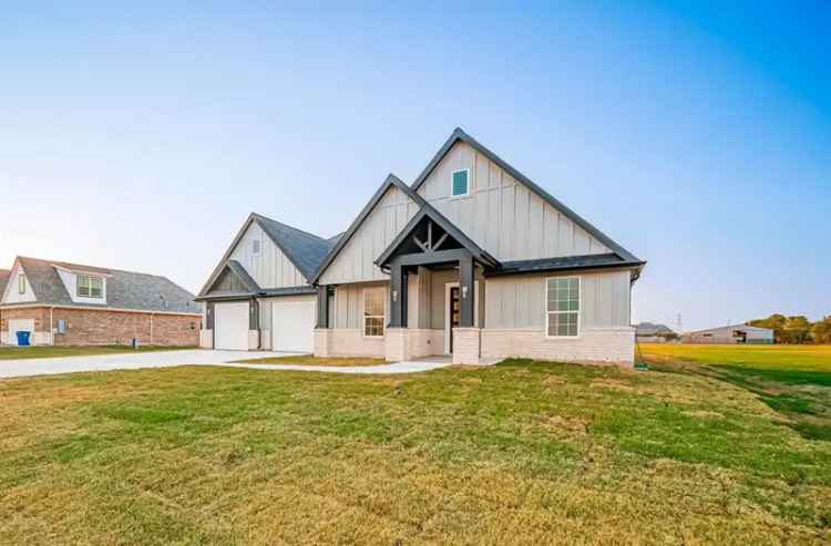 Buy Stunning New Construction Home in Bar X Ranch with 4 Bedrooms and 3 Baths