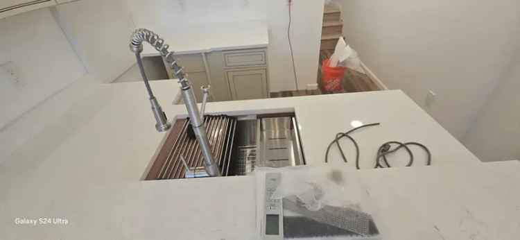 Rent Apartment Unit with Washer Dryer Combo and Dishwasher