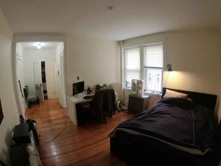 Rent Charming Studio Apartment with Updated Kitchen and Bath