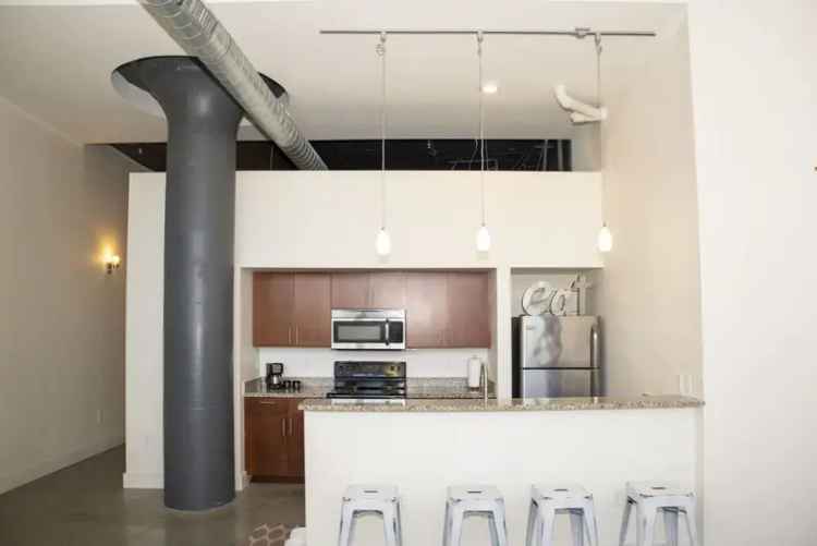 Rent Industrial Apartments with Modern Amenities in Downtown Indianapolis