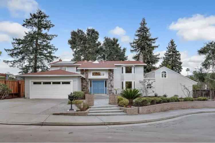 Buy spacious residence in Cupertino with pool and bonus area