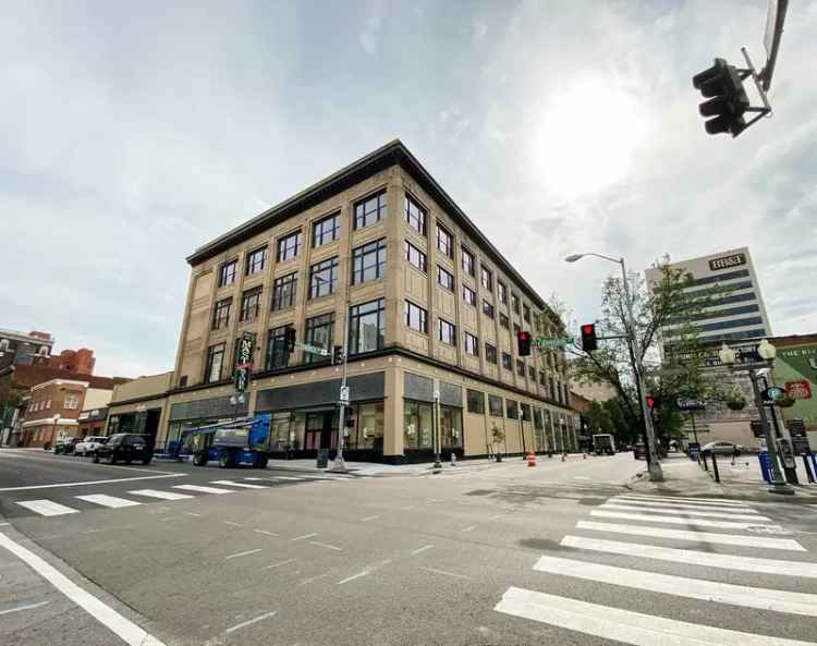 Rent Luxurious Apartments in Downtown Roanoke with Stunning Amenities