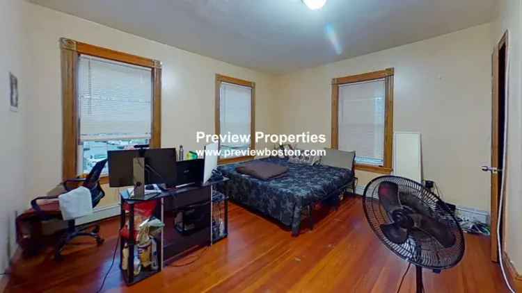 Rent Spacious 4 Bedroom Apartment Unit in Dudley Square Roxbury