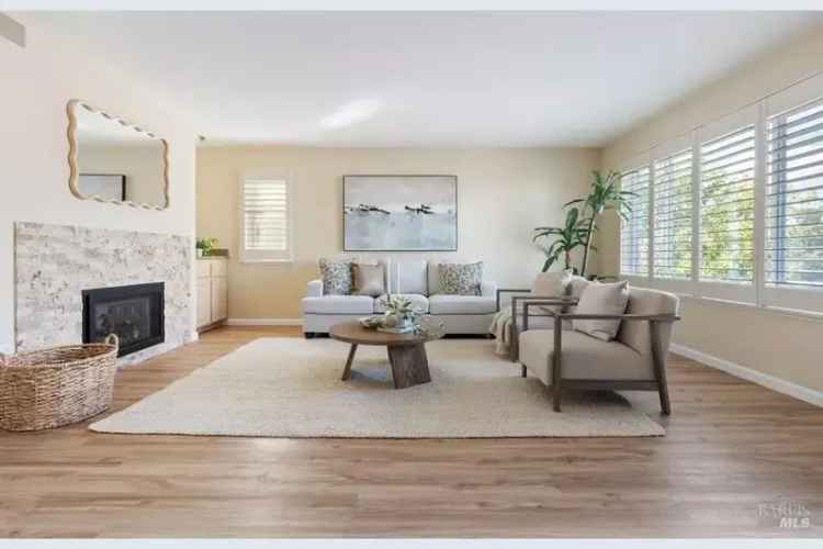 Rent End-Unit Condo in Novato with Modern Amenities and Outdoor Views