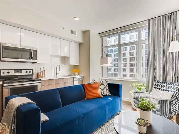 Rent Apartments in LoDo District with High-End Finishes and Amenities