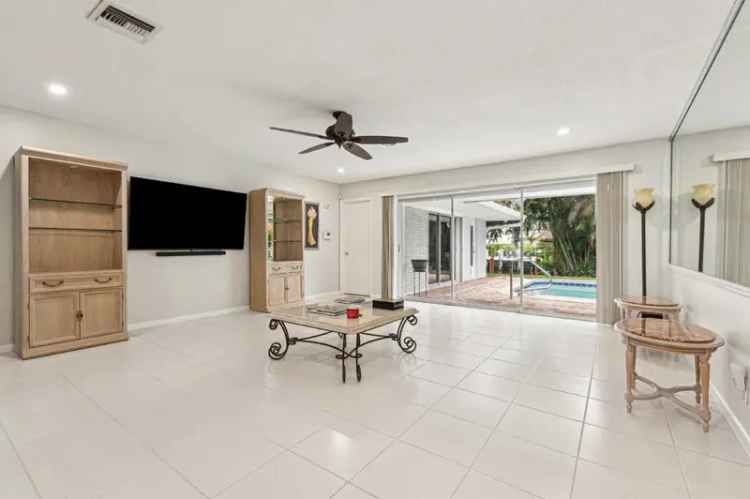 House For Sale in 910, Bolender Drive, Delray Beach, Florida