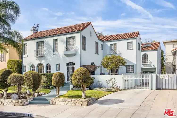 Buy Single Family Residence in Mid-Wilshire Los Angeles with Historic Charm