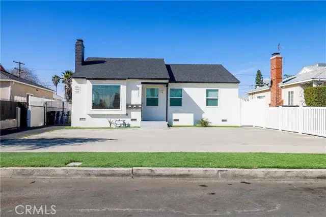 House For Sale in 7323, Camellia Avenue, Los Angeles, California