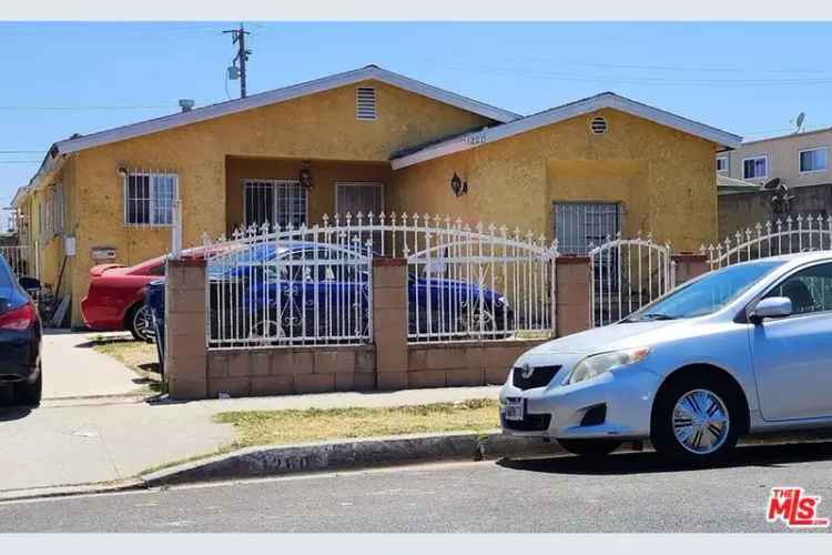 House For Sale in 1260, West 94th Street, Los Angeles, California