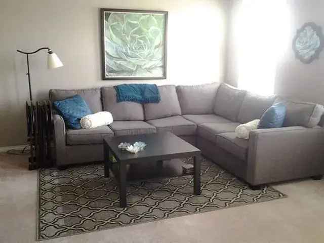 Rent Apartments in Lakeland with Private Entrances and Patios