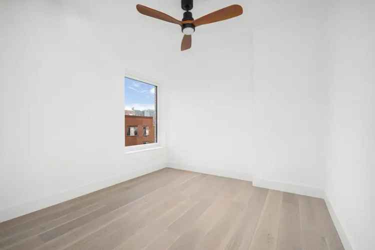 Rent Spacious 1 Bedroom Apartment in South Harlem with Modern Features