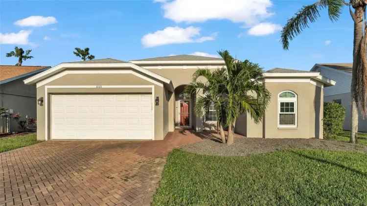 House For Sale in 5125, 40th Street West, South Bradenton, Florida