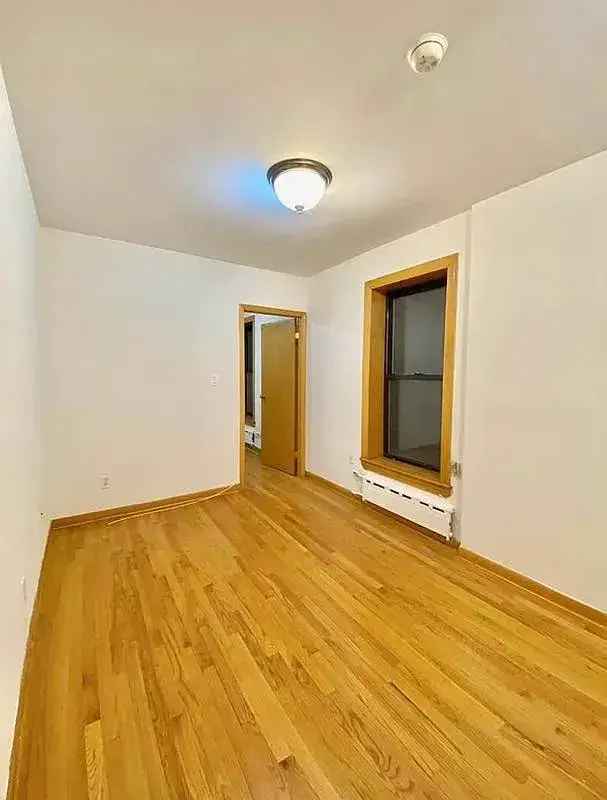 Rent Spacious Apartment Unit in Nolita with Amazing Features