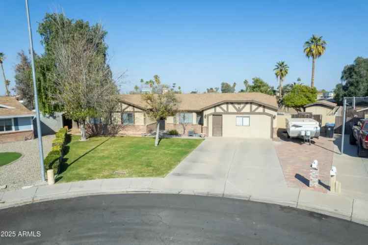 Buy 3 bedroom house in Mesa with pool and spacious backyard