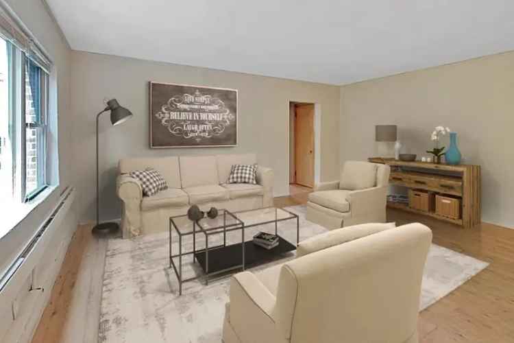 Rent Beautiful One Bedroom Apartments in Linden Hills Near Lake Harriet