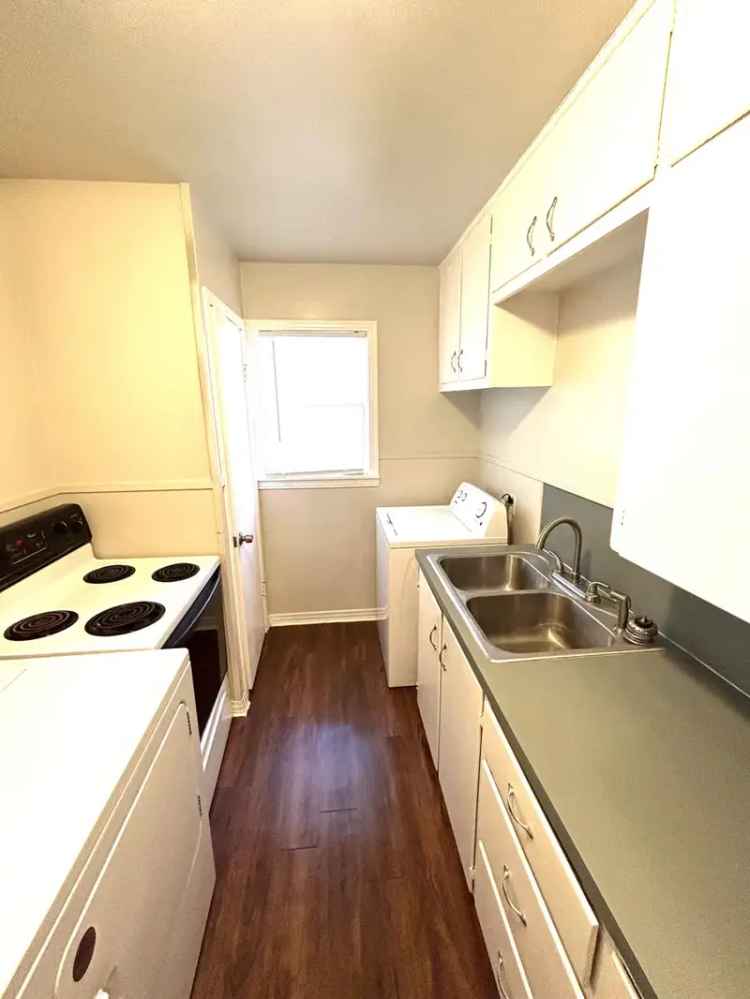 Rent Apartment Unit in Great Neighborhood Near Texas Tech University