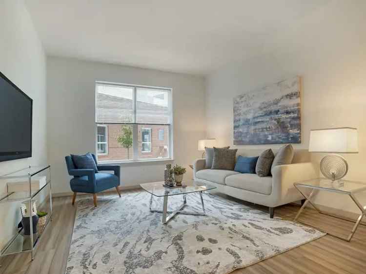 Luxury Apartment Rentals in North Woodbridge with Stunning Amenities