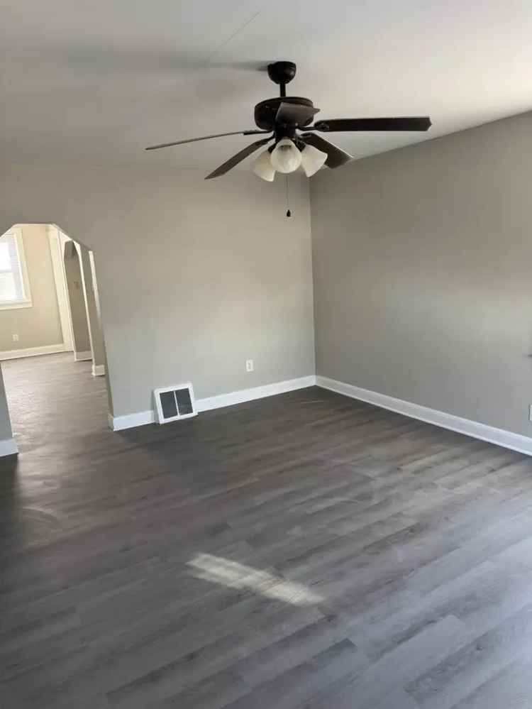 Rent Home 2 Bedroom 1 Bathroom Garage West Side Location