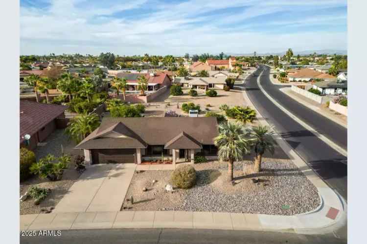 Buy House in Sun City West with Modern Kitchen and Active Community