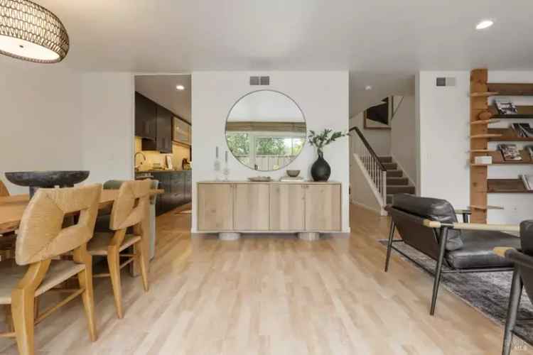 House For Sale in 124, Surrey Lane, San Rafael, California