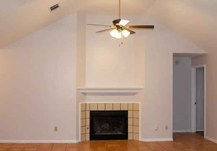 Rent Single Story Home with Premium Features in Cedar Park