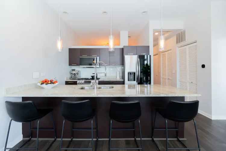 Buy Lakeview Condo with Modern Kitchen and Private Balcony