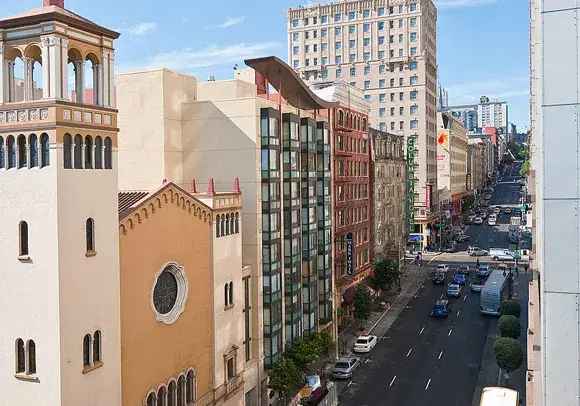 Rent Furnished Studios in Downtown with Classic Charm and Modern Amenities