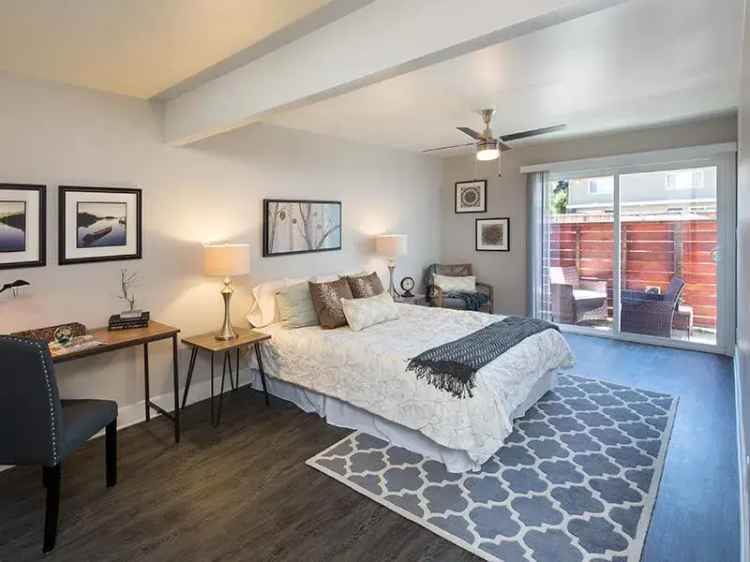 Rent 3 Bedroom Apartment in Hayward with Stunning Views and Amenities