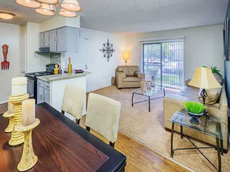 Rent Apartments in Columbia SC with Access to Nature and City Life